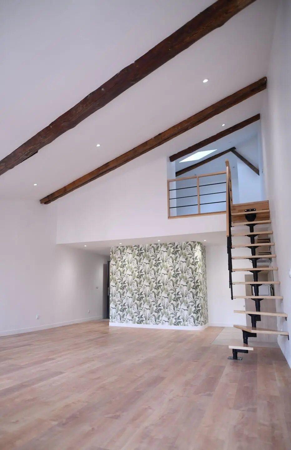 Appartement à louer, 76m², Chauffailles