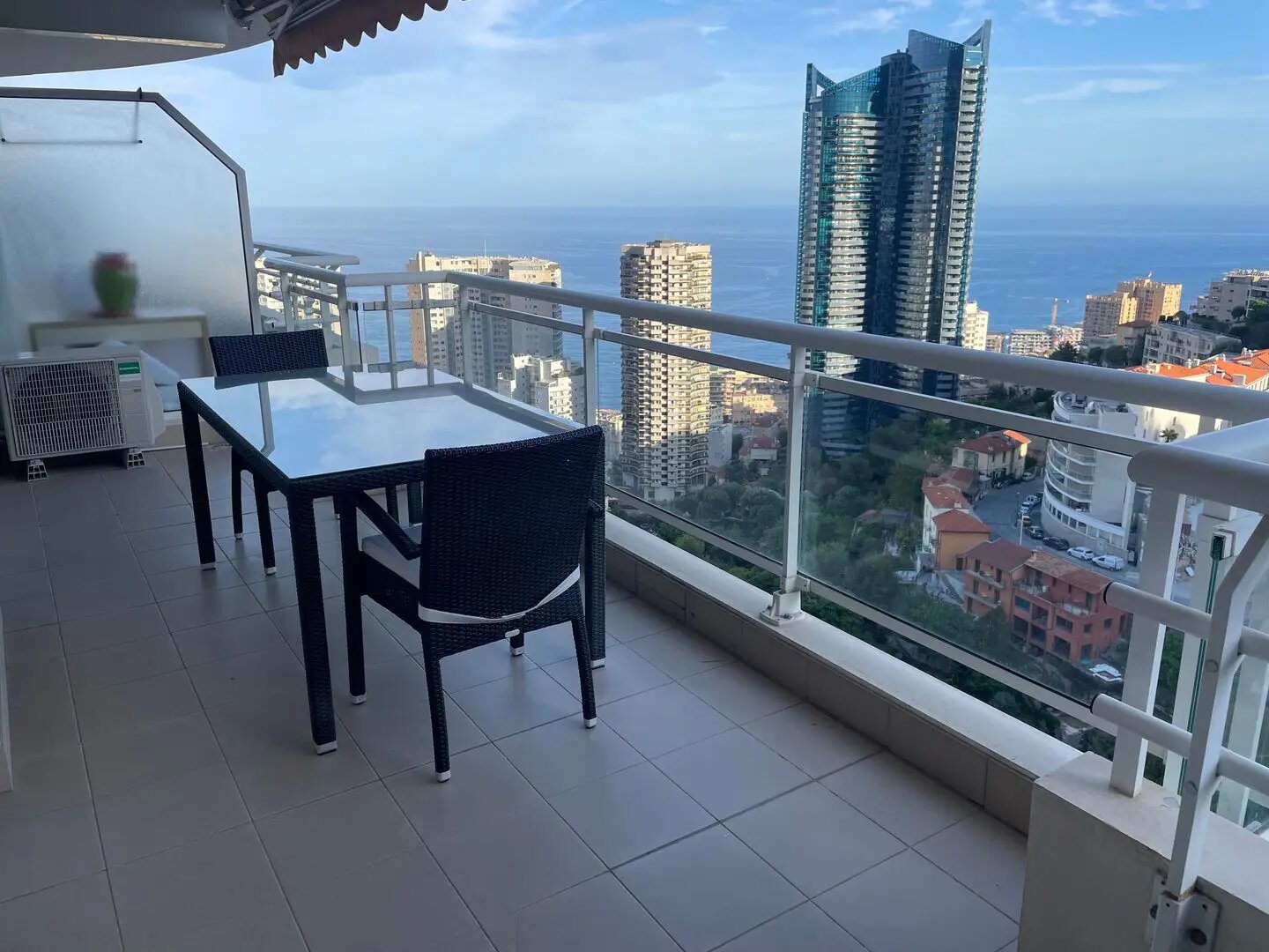 Appartement à louer, 65m², Beausoleil