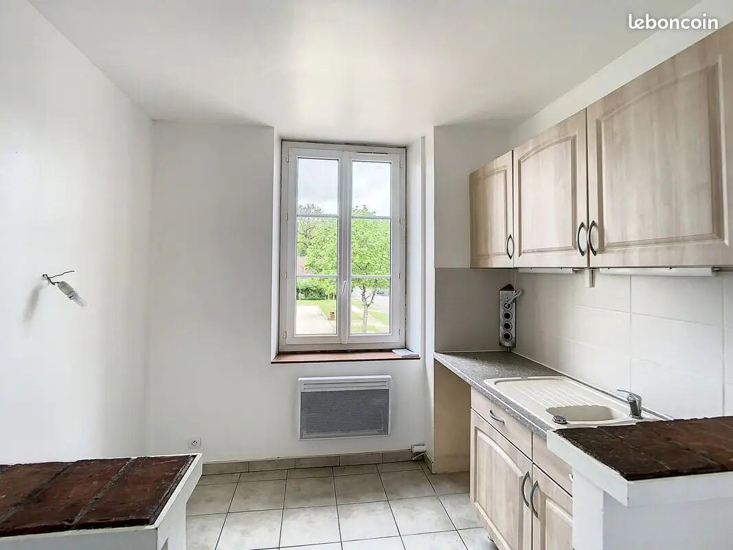 Appartement à louer, 64m², Moulins-sur-Ouanne