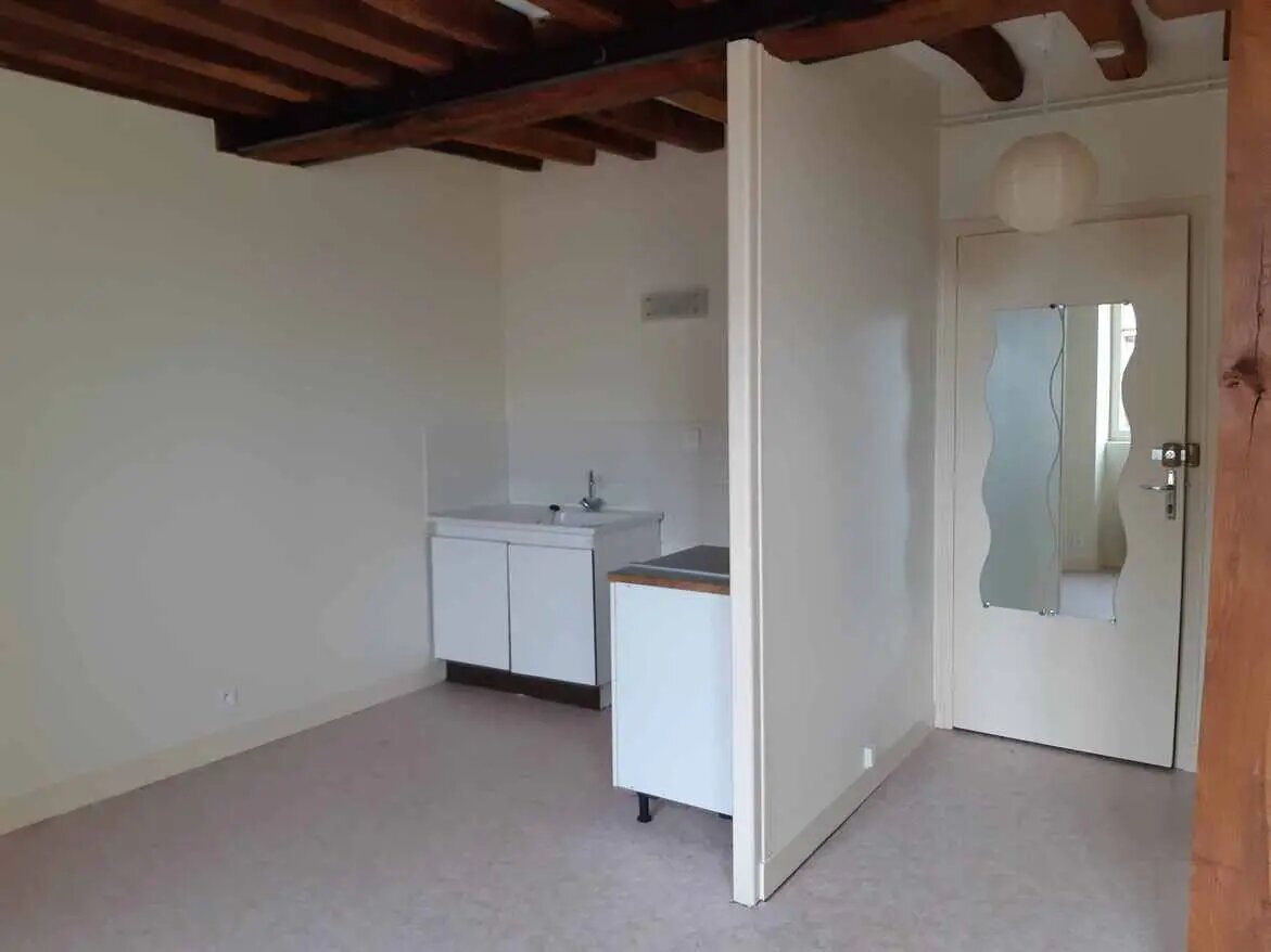Appartement à louer, 27m², Auxerre