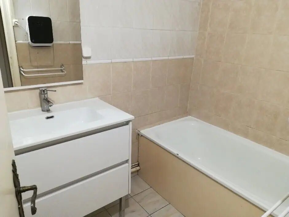 Appartement à louer, 82m², Chalabre