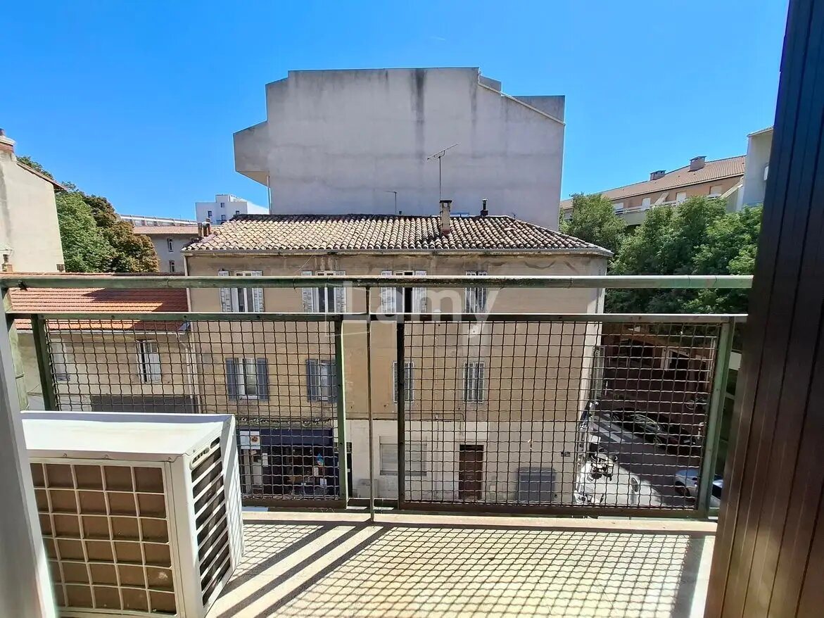 Appartement à louer, 63m², Marseille 8ème