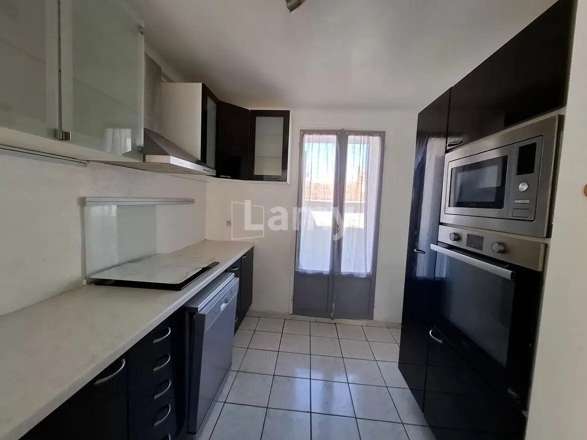 Appartement à louer, 63m², Marseille 8ème