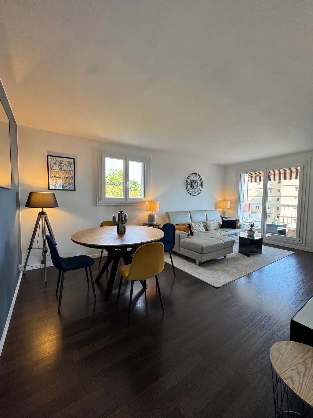 Appartement à louer, 76m², Menton