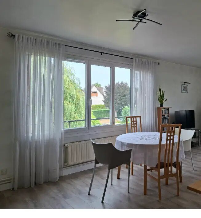 Appartement à vendre, 72m², Sainte-Geneviève-des-Bois