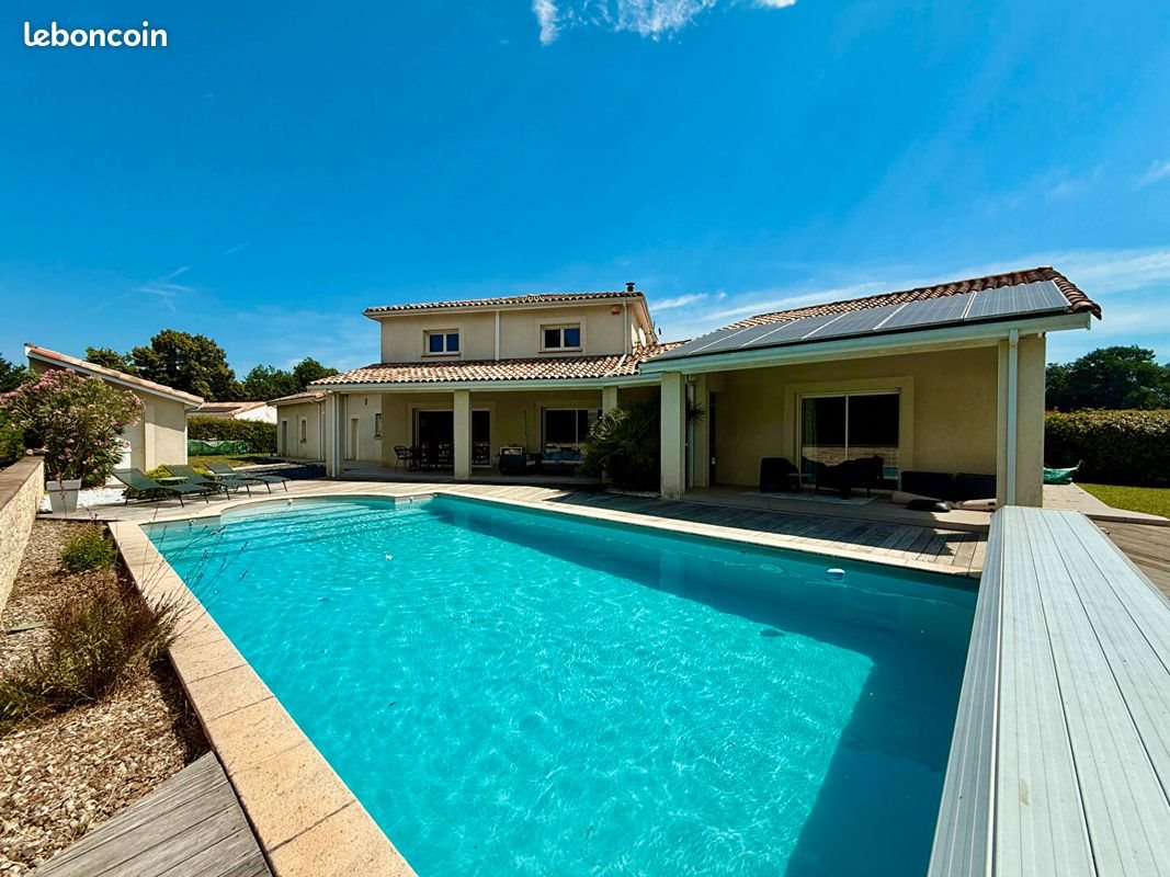 Maison à vendre, 213m², Bias