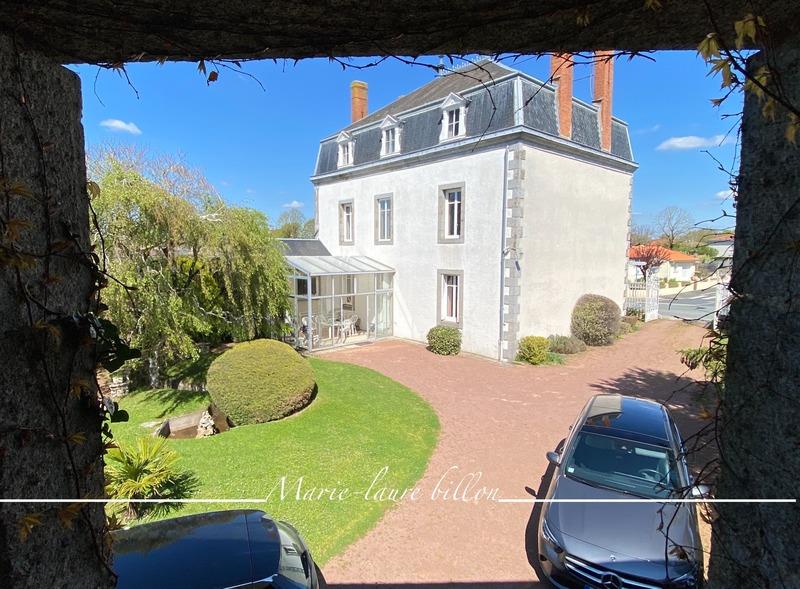 Maison à vendre, 222m², Nueil-les-Aubiers