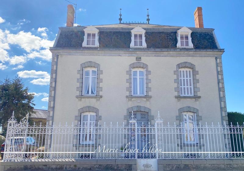Maison à vendre, 222m², Nueil-les-Aubiers