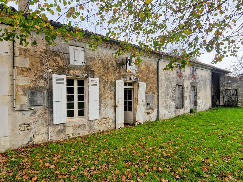 Maison à vendre, 250m², Lussant
