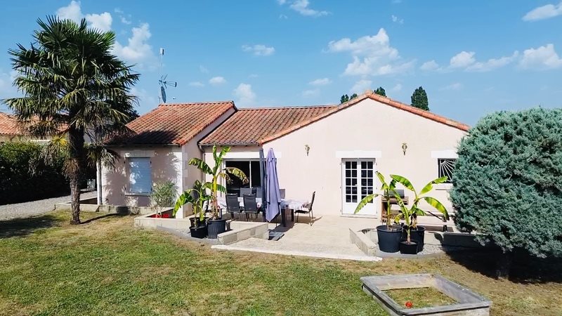 Maison à vendre, 123m², Thuré