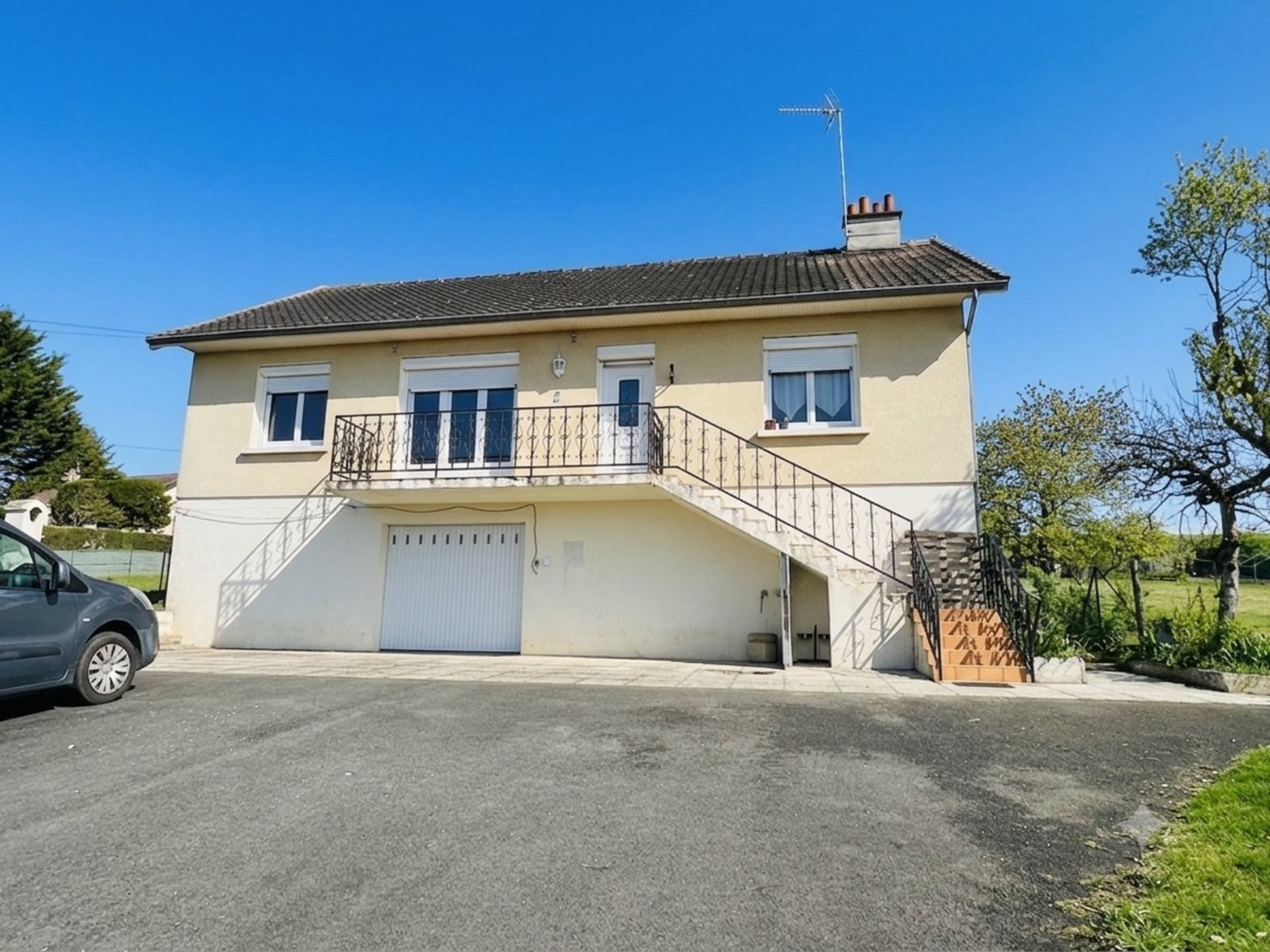 Maison à vendre, 92m², Oyré
