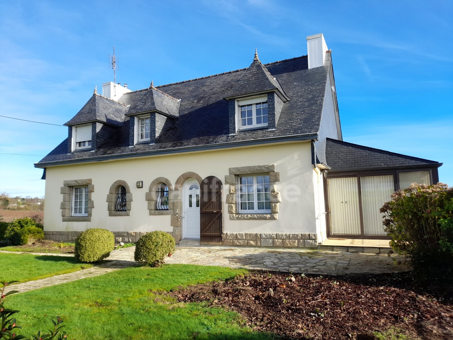 Maison à vendre, 158m², Quéménéven