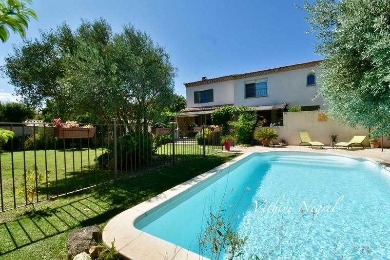 Maison à vendre, 209m², Mouriès