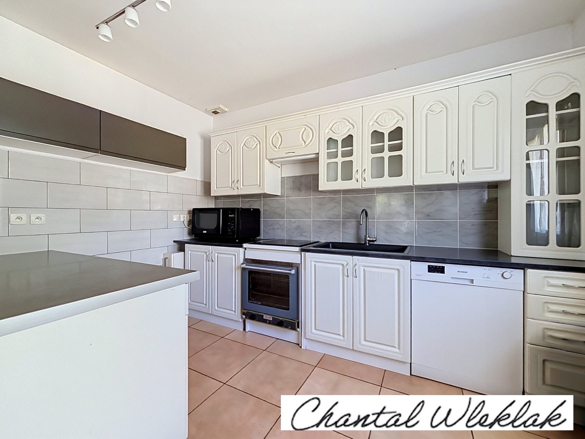 Maison à vendre, 88m², Vesseaux