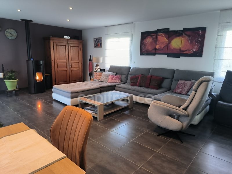 Maison à vendre, 120m², Pisany