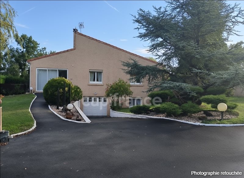 Maison à vendre, 191m², Pisany