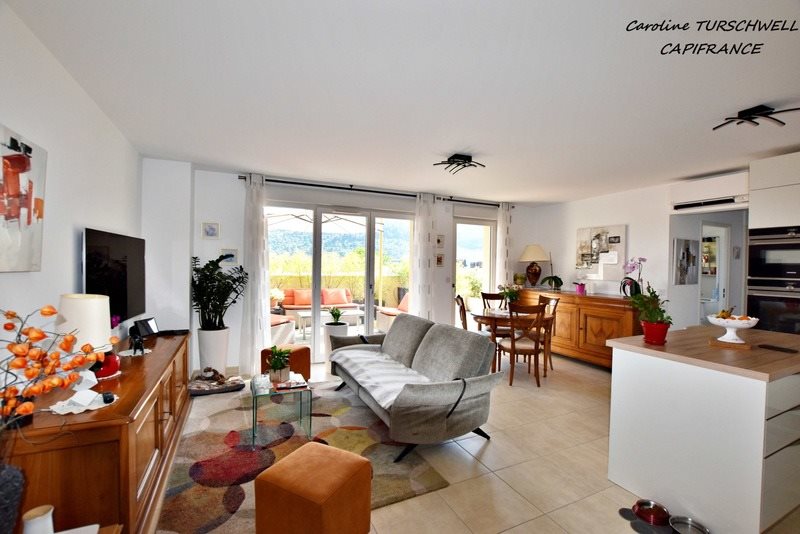 Appartement à vendre, 65m², Solliès-Pont