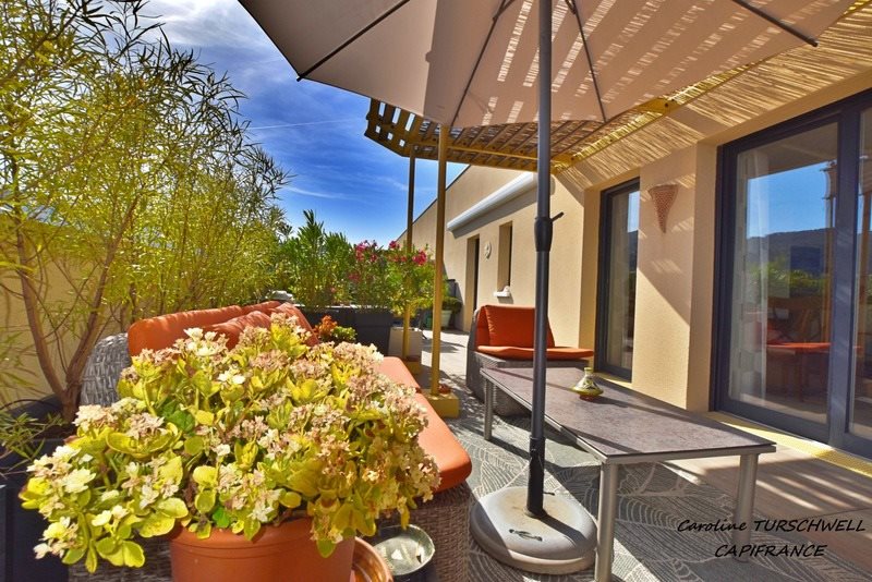Appartement à vendre, 65m², Solliès-Pont