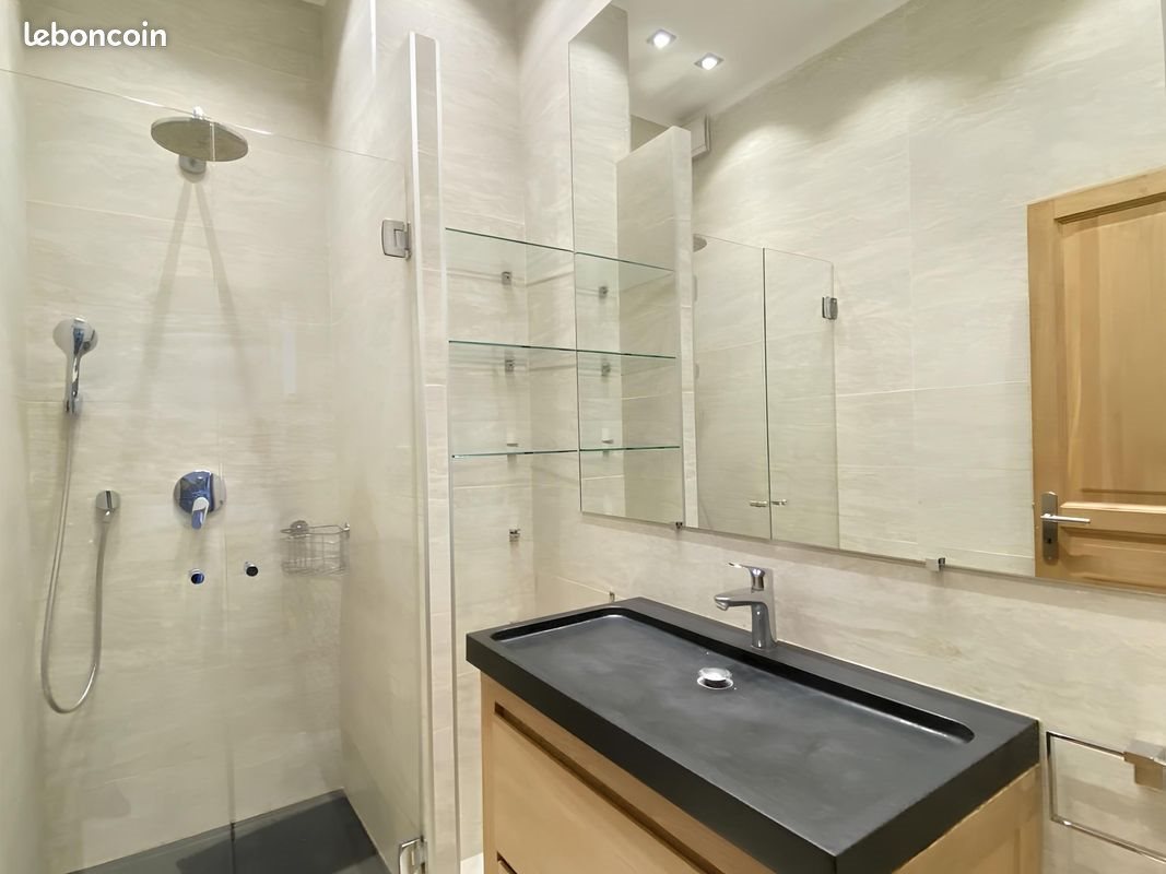 Appartement à louer, 70m², Cannes