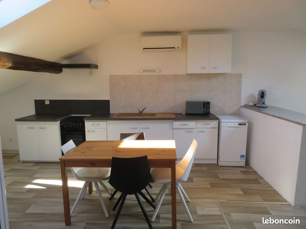 Appartement à louer, 87m², Ruoms