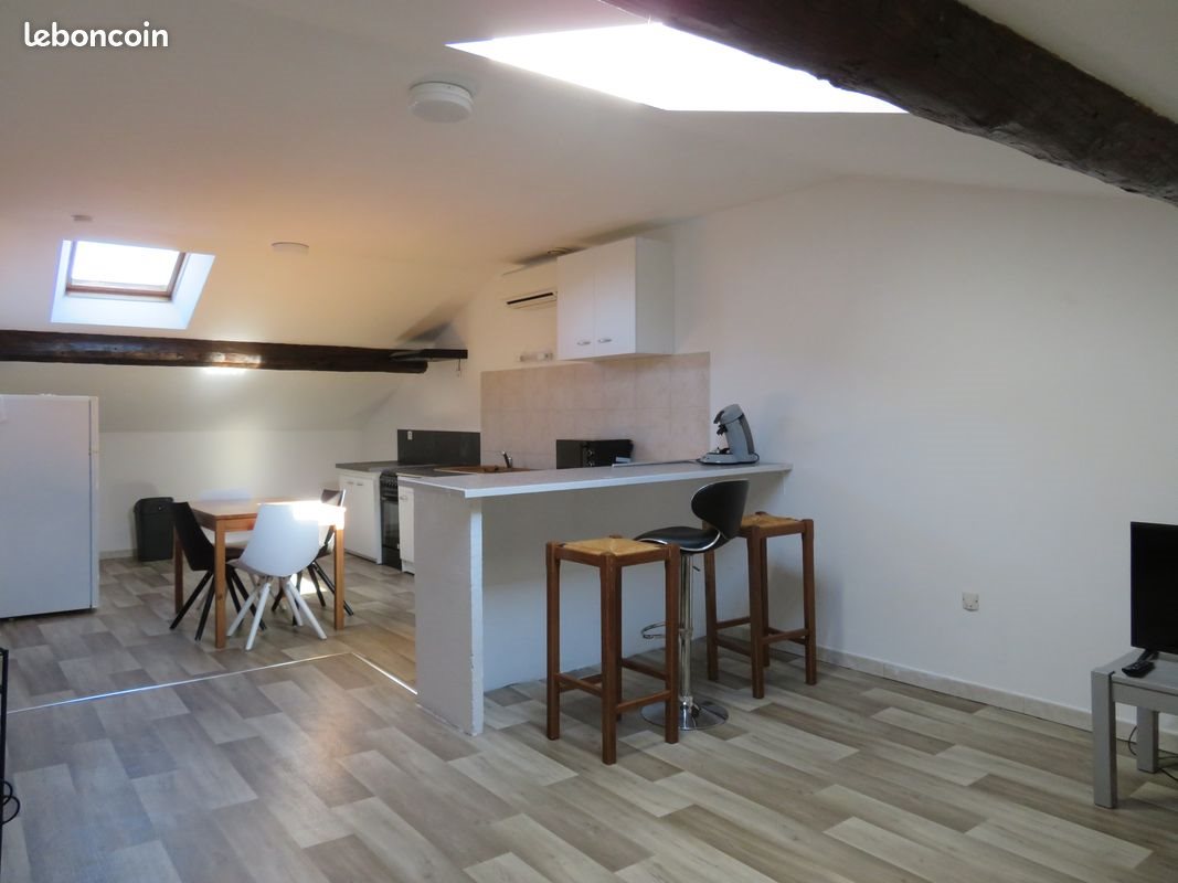 Appartement à louer, 87m², Ruoms