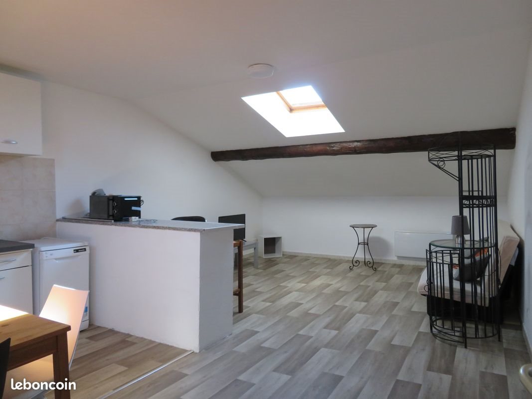 Appartement à louer, 87m², Ruoms