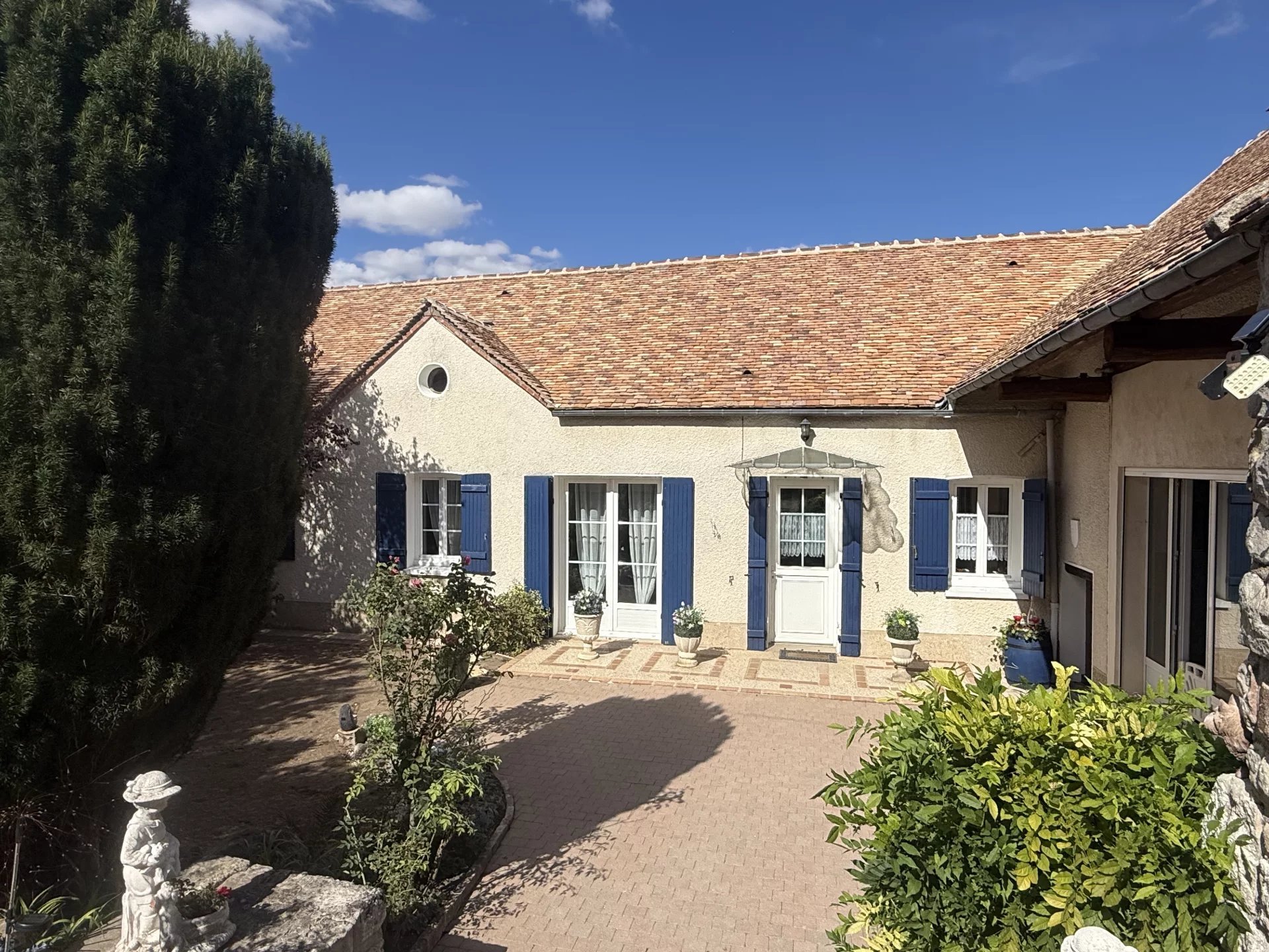 Maison à vendre, 350m², Villeneuve-la-Guyard
