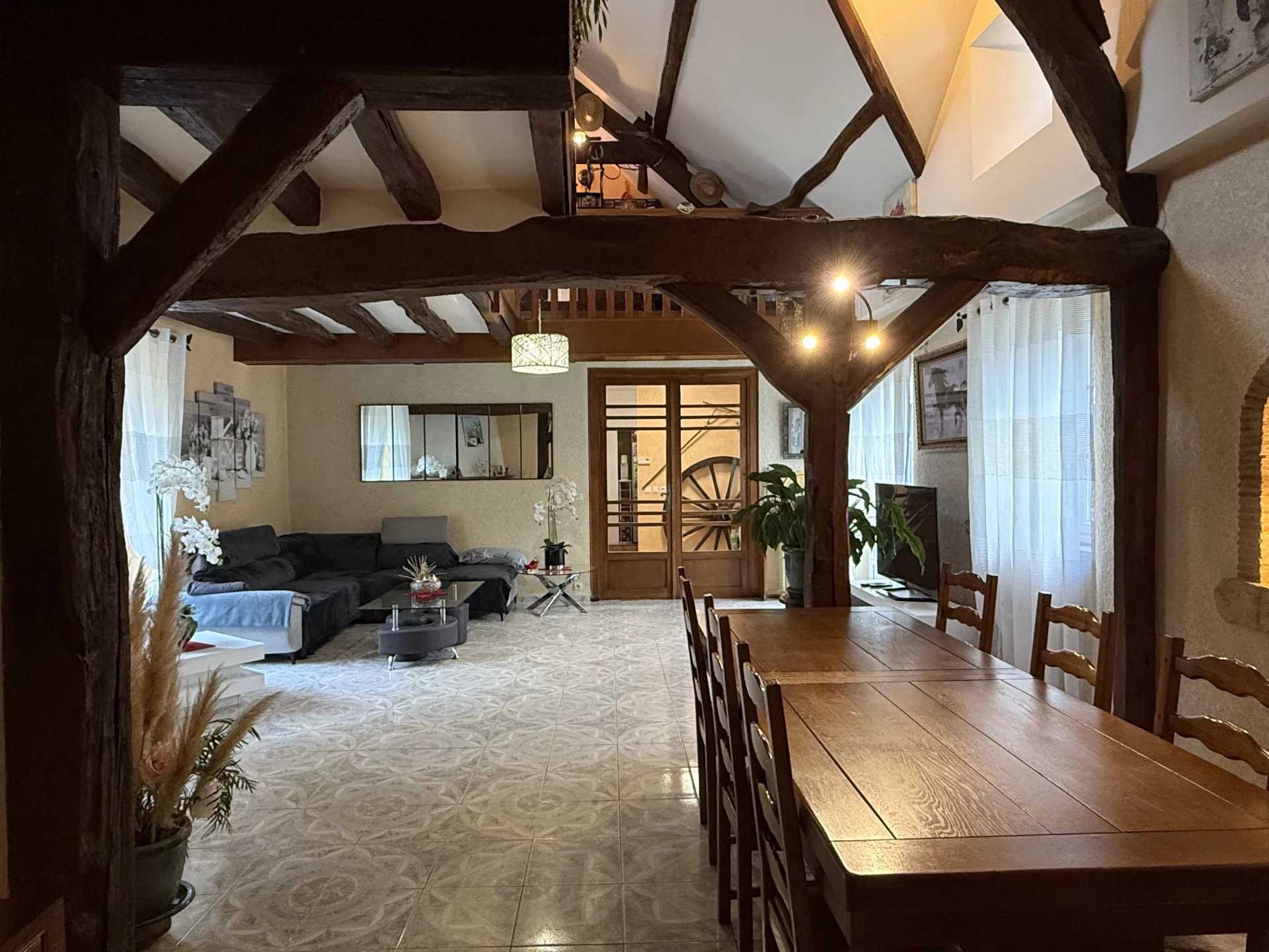 Maison à vendre, 350m², Villeneuve-la-Guyard