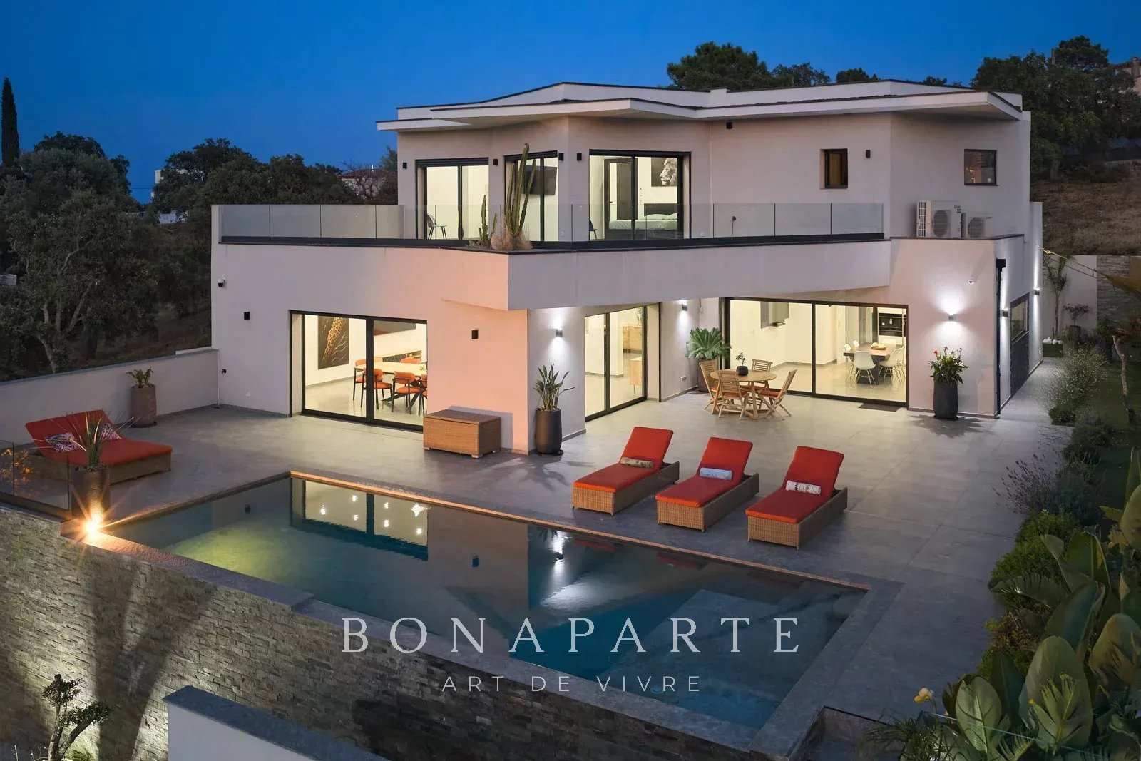 Maison à vendre, 225m², Fréjus