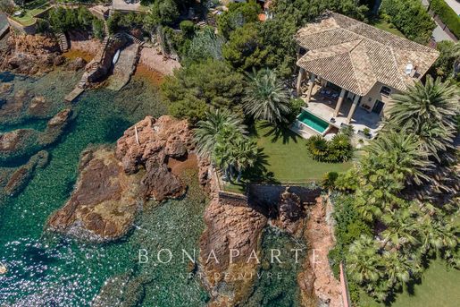 Maison 7 pièces 250 m² · à Saint-Raphaël · 250 m² · 4 900 000 €