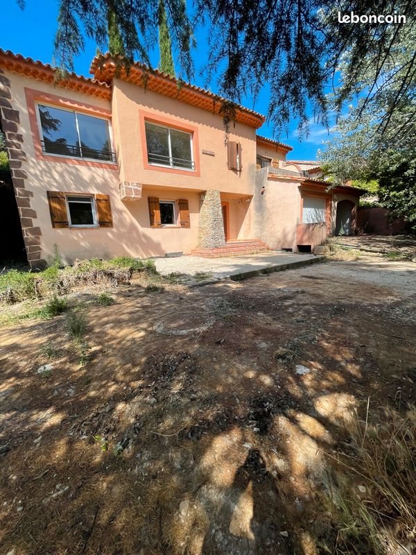 Maison à louer, 104m², Aubagne