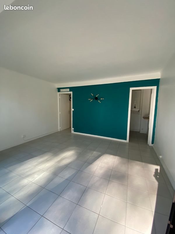 Appartement à louer, 28m², Carnoux-en-Provence