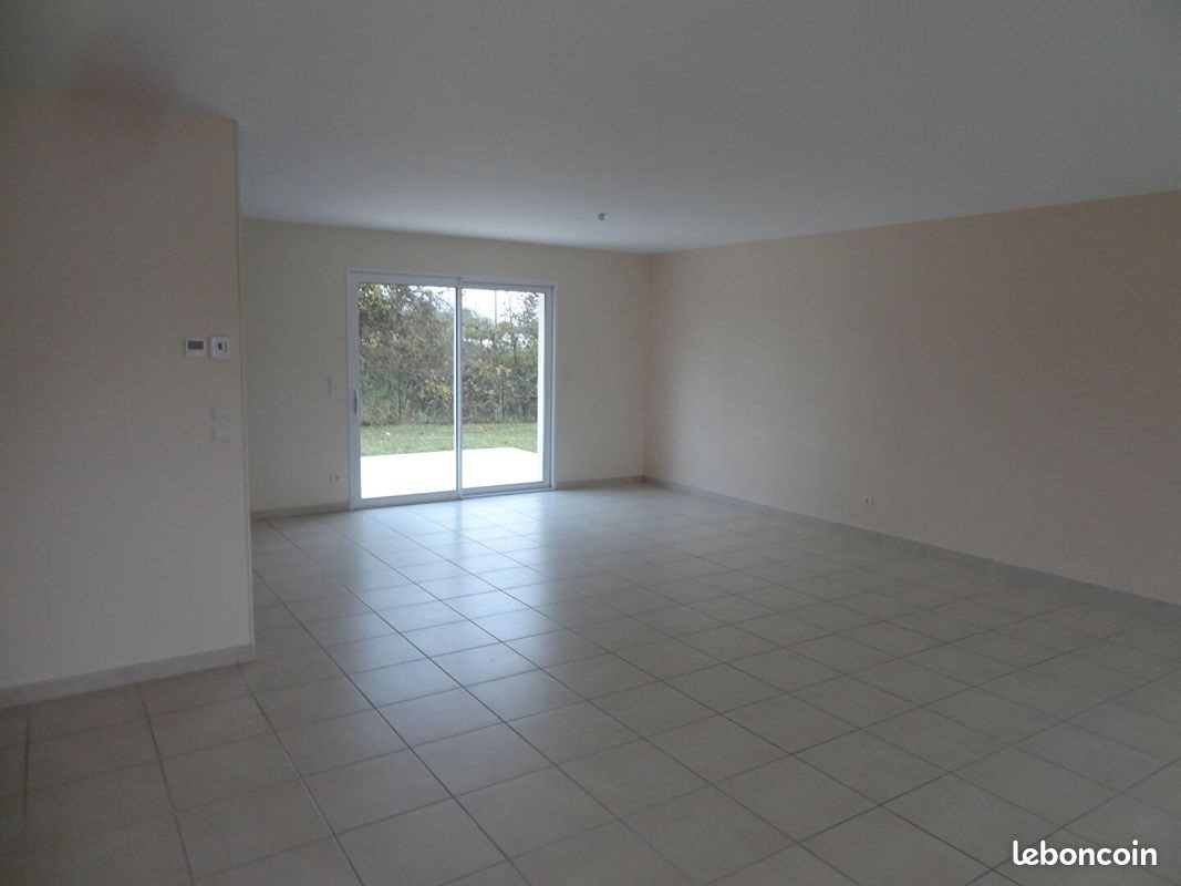 Maison à louer, 80m², Baugy