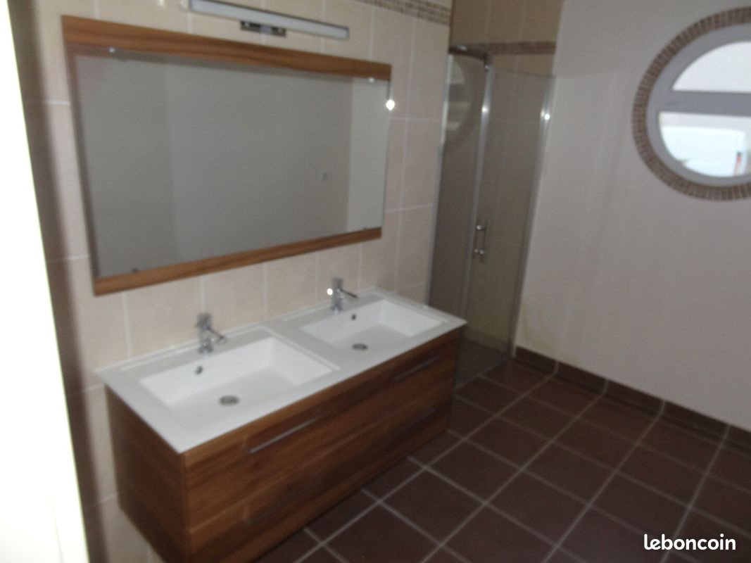 Maison à louer, 80m², Baugy