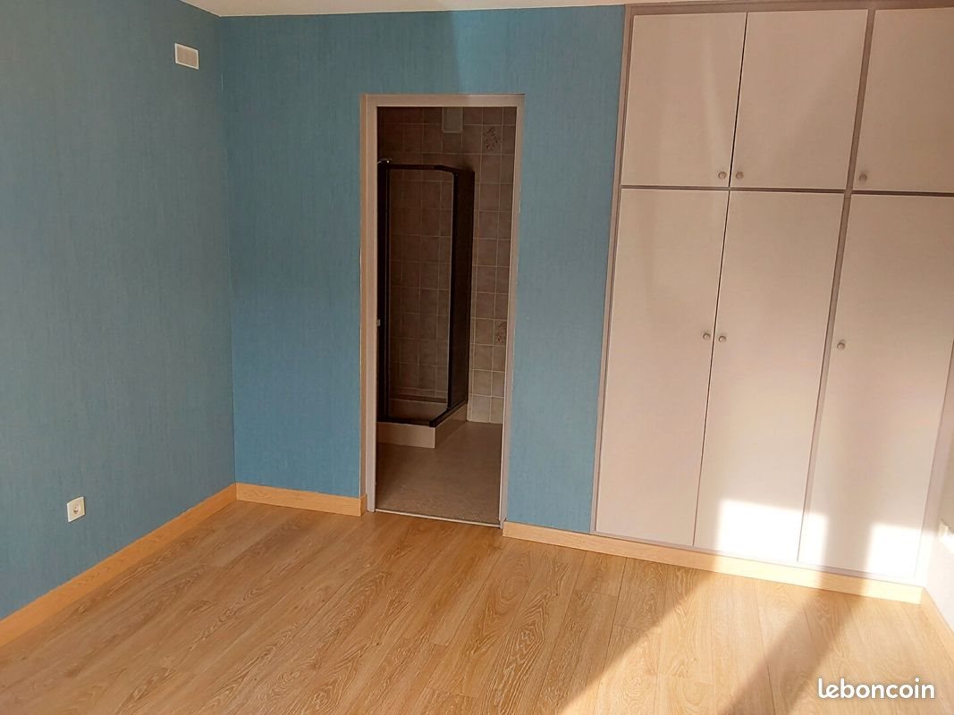 Maison à louer, 146m², Bicqueley