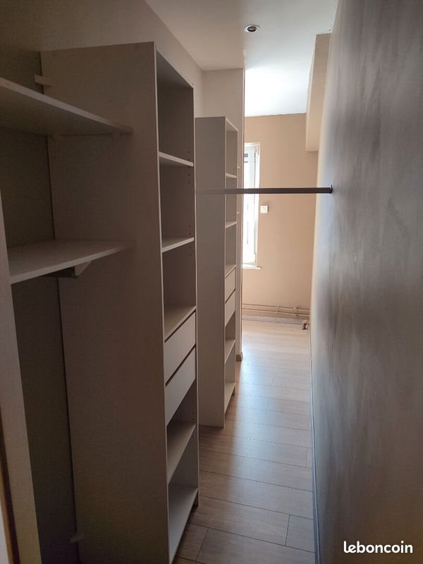 Maison à louer, 146m², Bicqueley