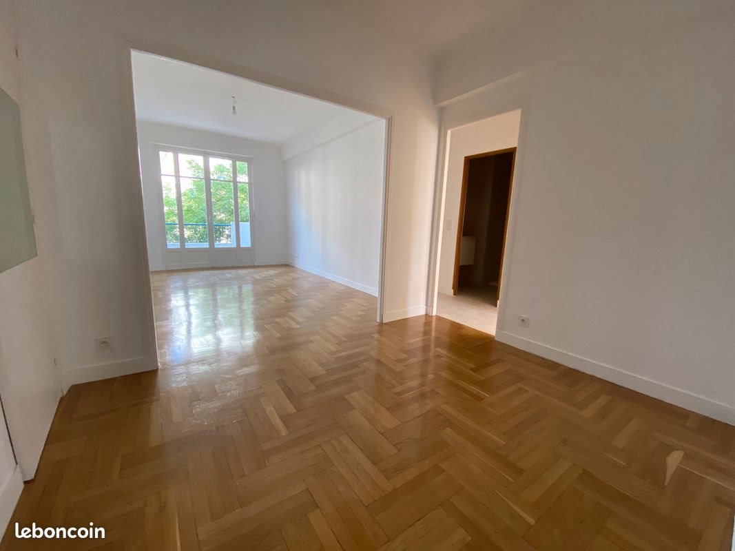 Appartement à louer, 69m², Nice