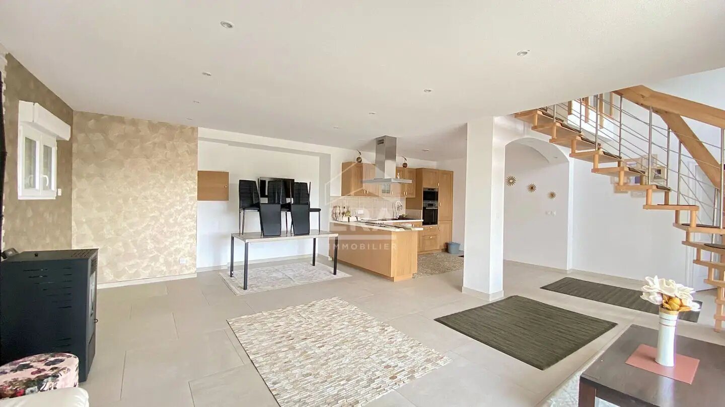 Maison à vendre, 147m², Laval
