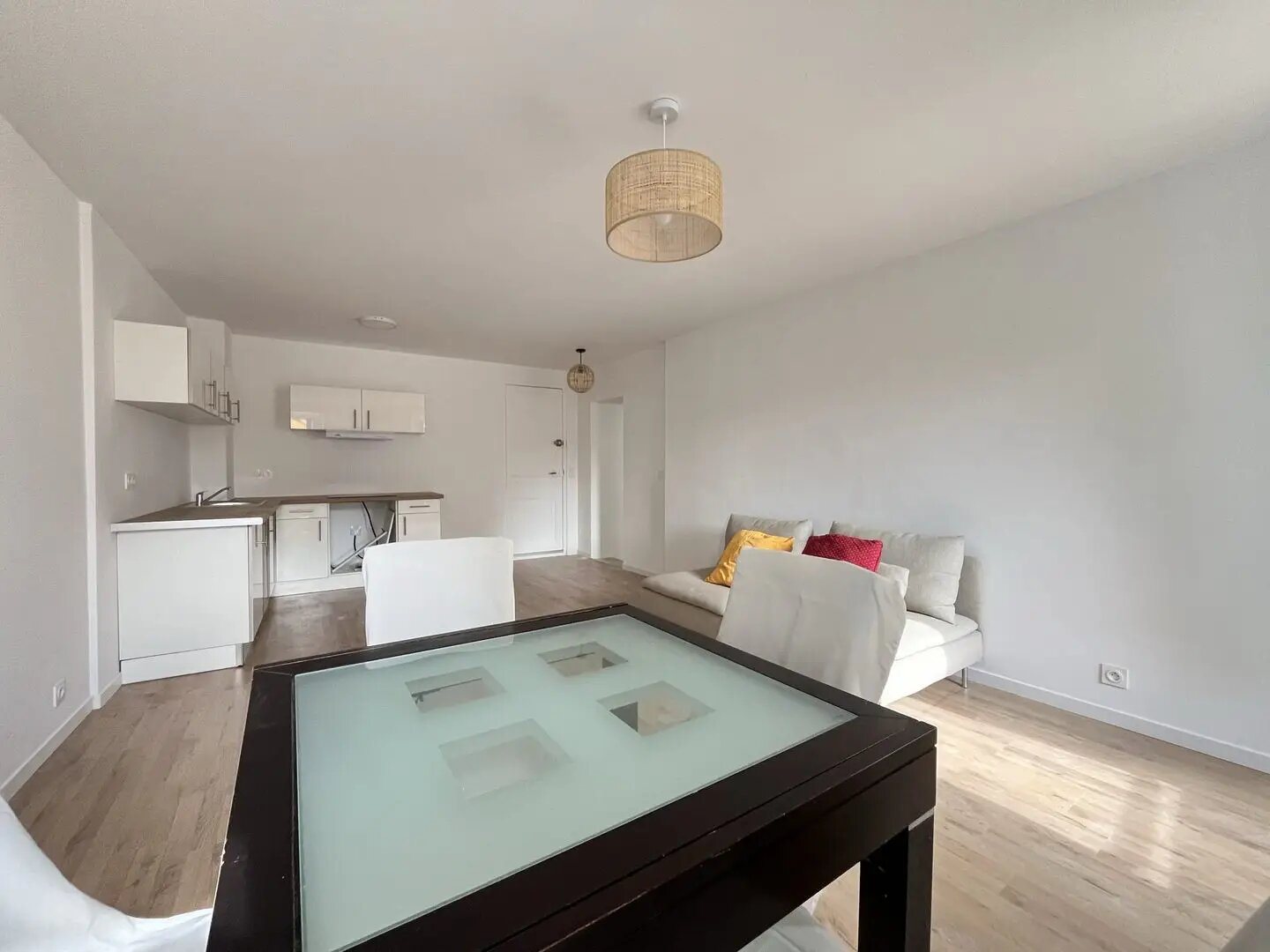Appartement à louer, 64m², Salernes