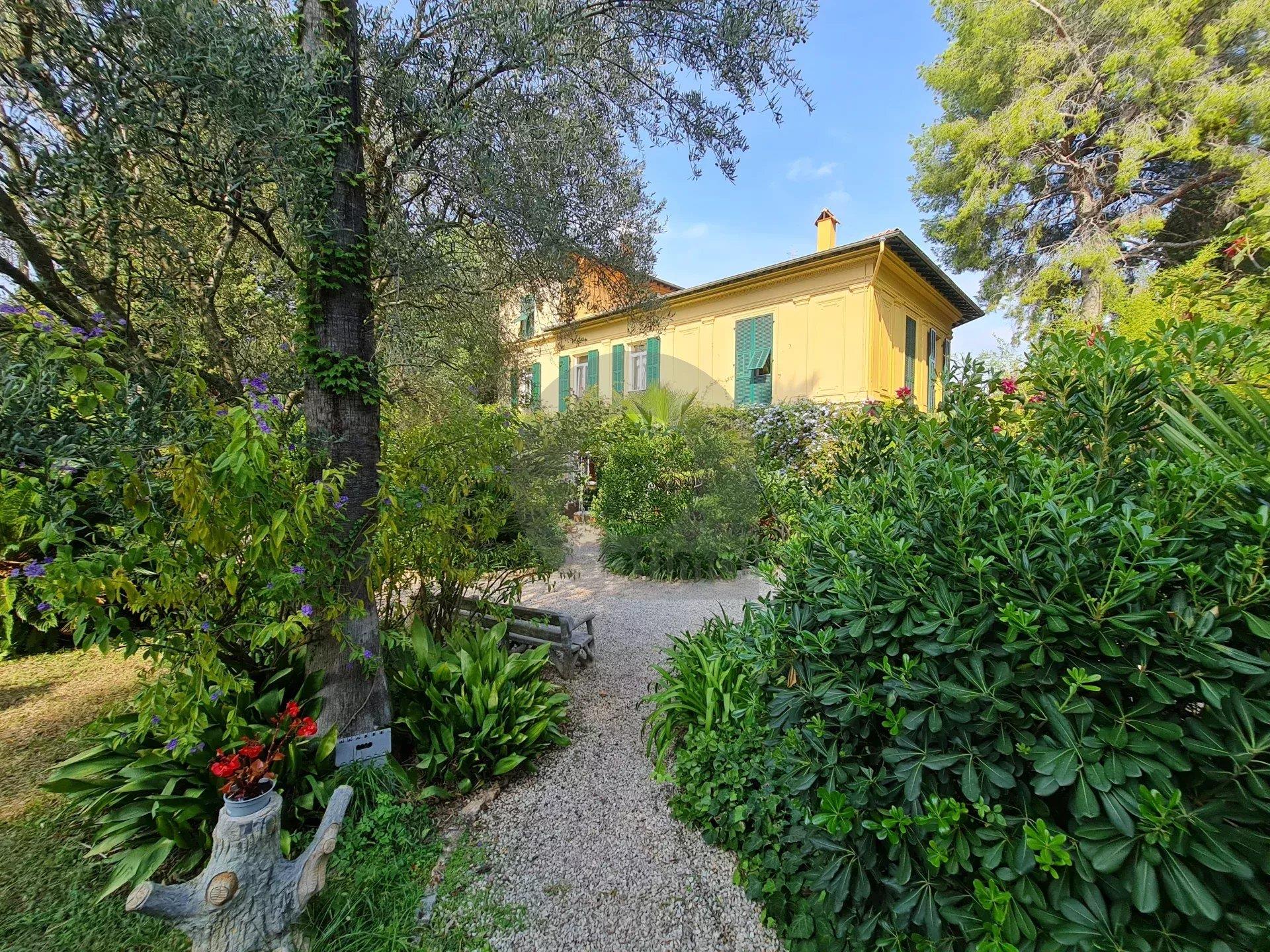Maison à vendre, 431m², Roquebrune-Cap-Martin