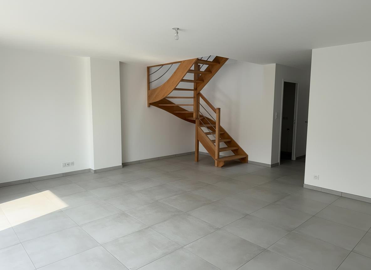 Maison à louer, 125m², Vallons-de-l'Erdre