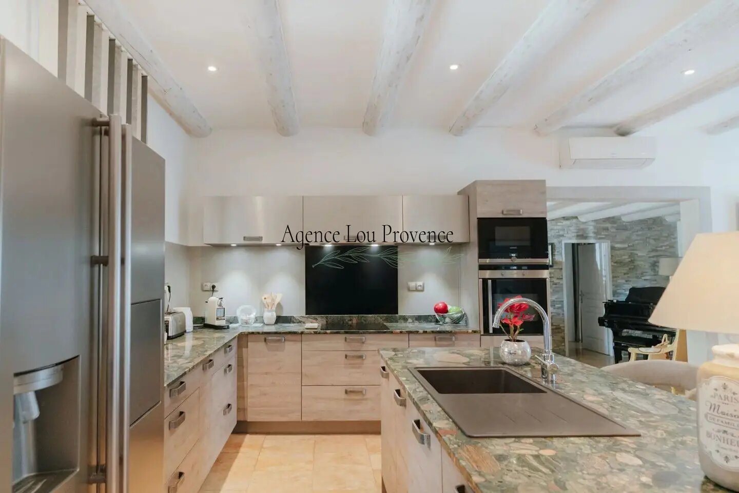 Maison à vendre, 210m², Mollégès