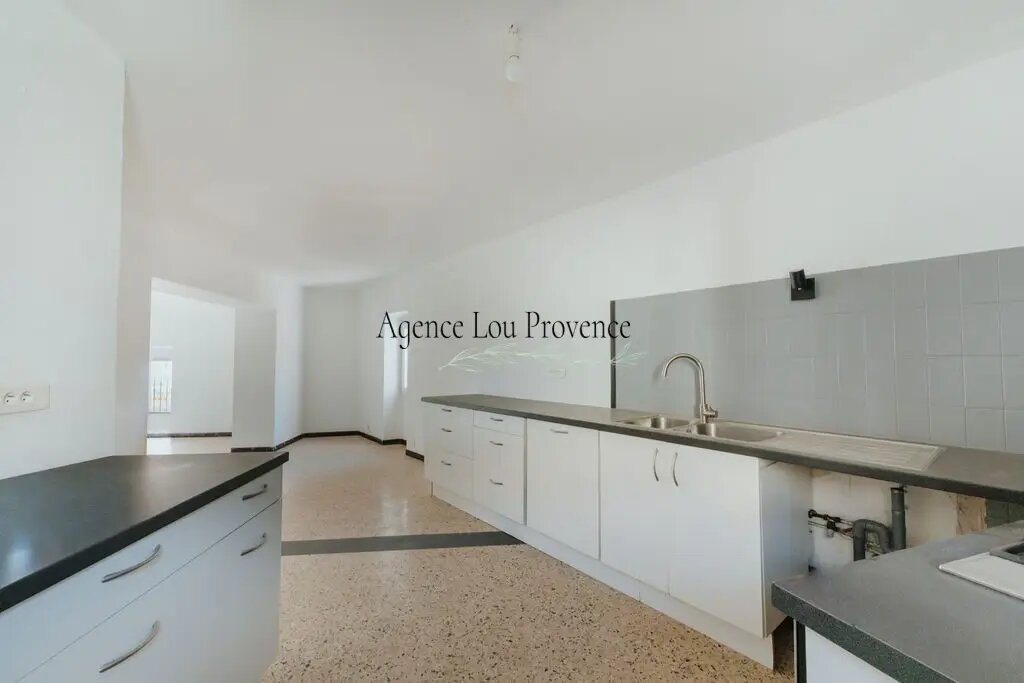Appartement à vendre, 69m², Eyguières