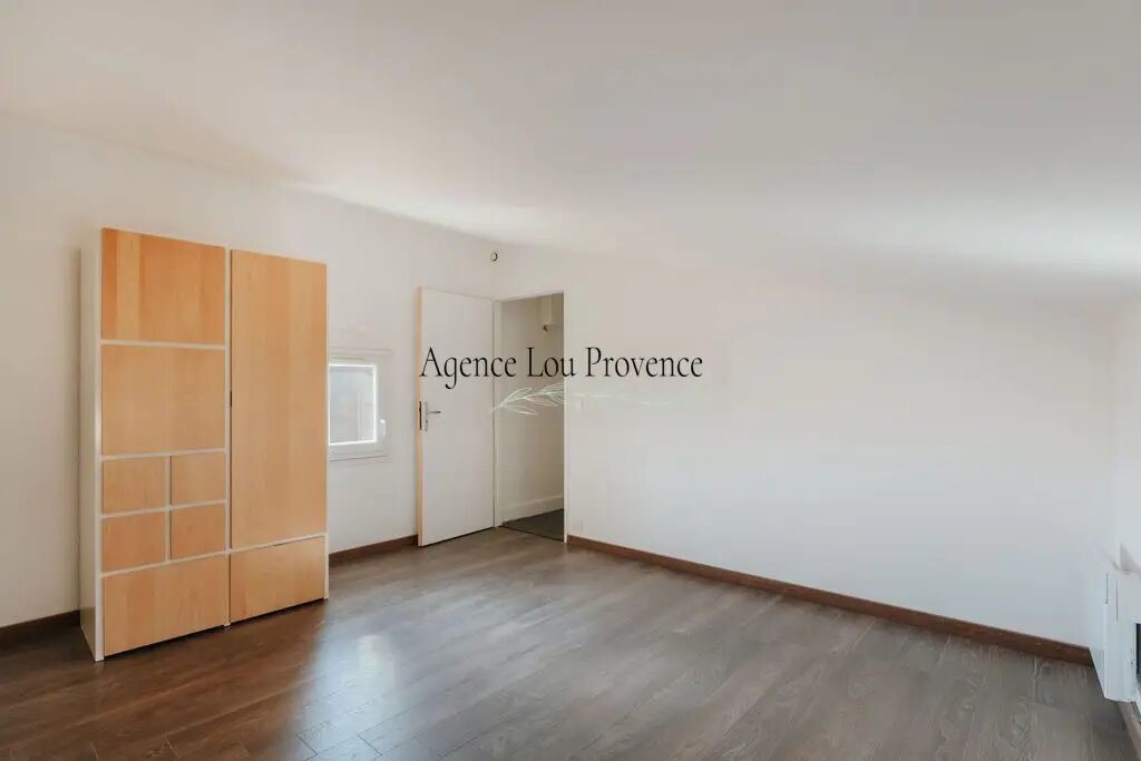 Appartement à vendre, 69m², Eyguières