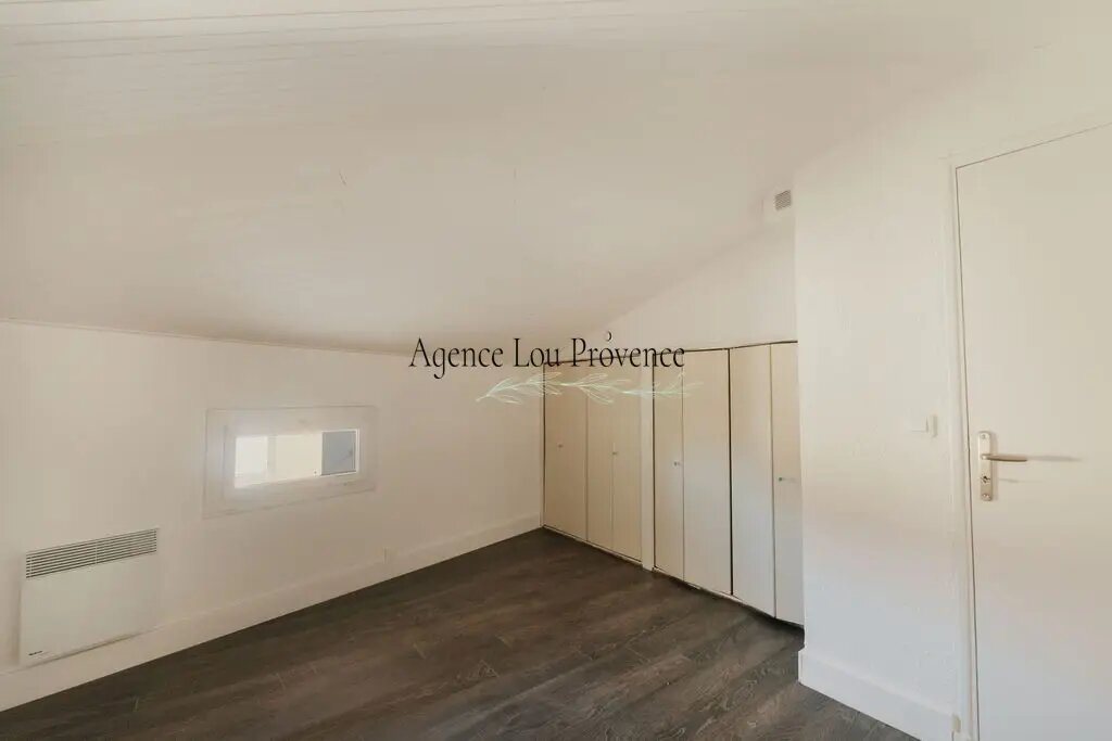 Appartement à vendre, 69m², Eyguières
