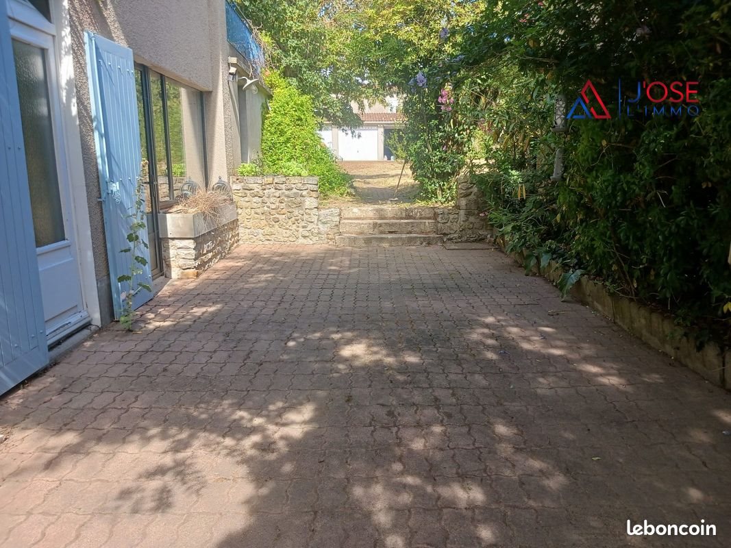 Maison à vendre, 295m², Montmorillon