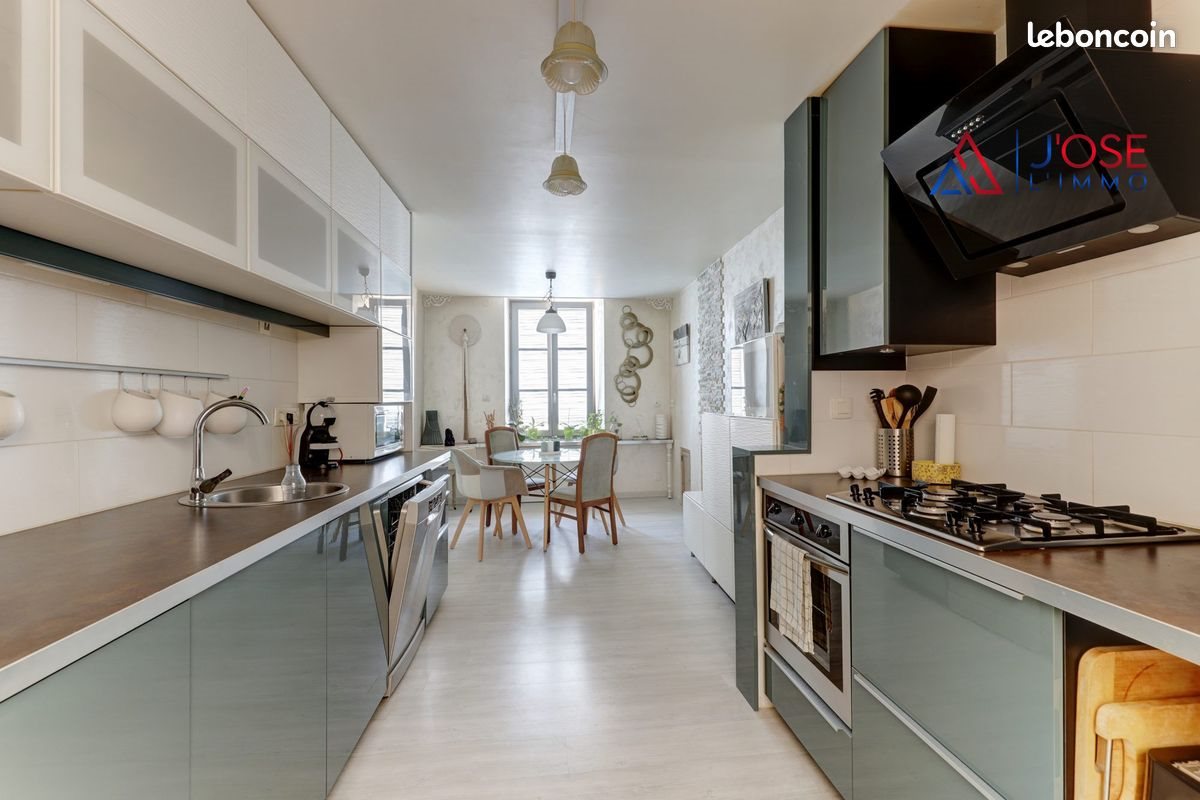 Maison à vendre, 76m², Courpière