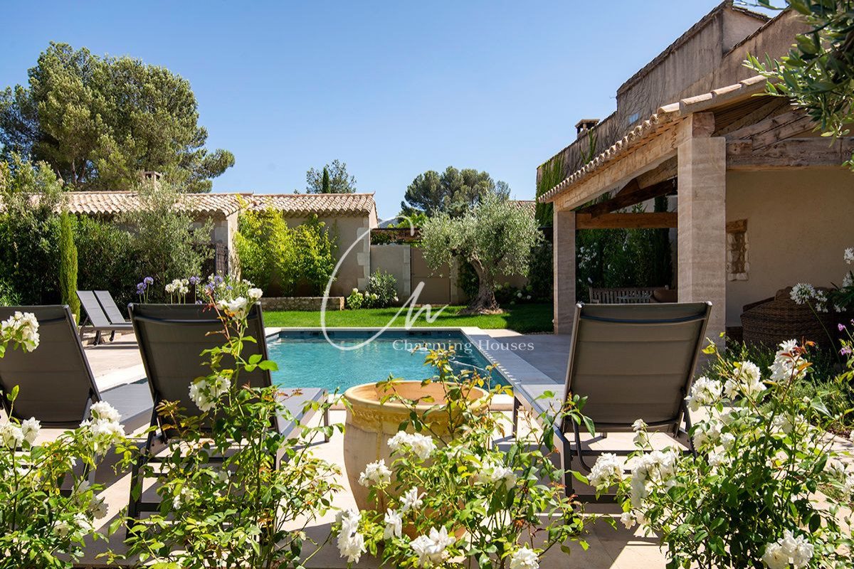 Maison à vendre, 170m², Eygalières