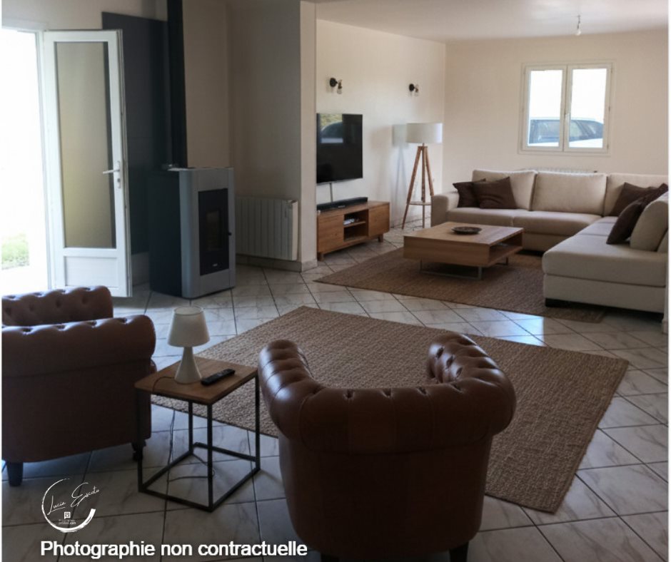 Maison à vendre, 123m², Feusines