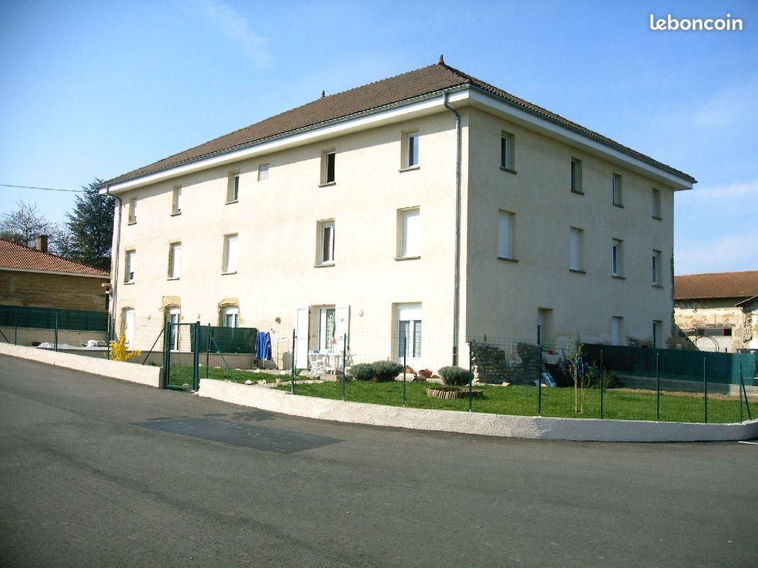 Appartement à louer, 58m², Artas